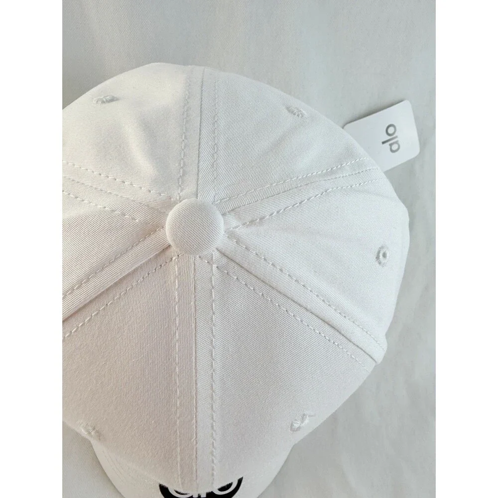ALO Performance Off-Duty Cap – White